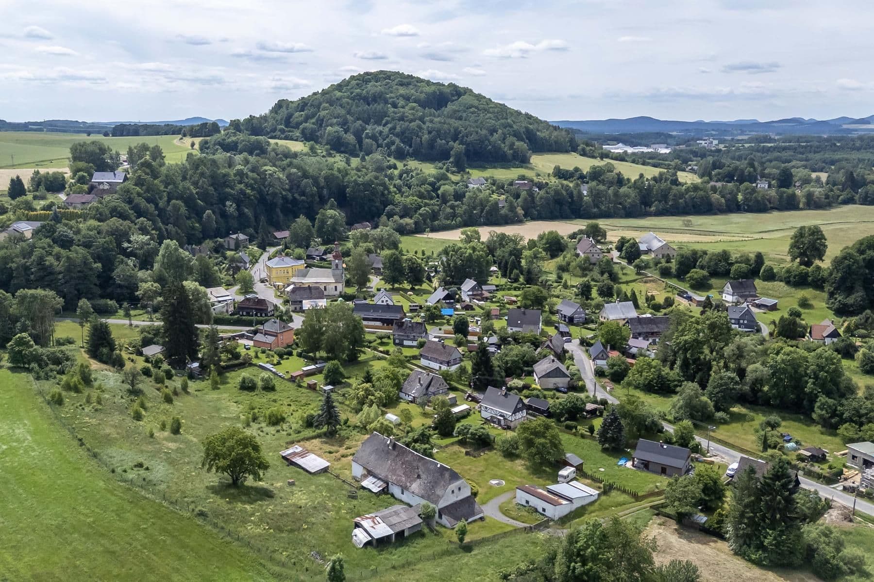 Predaj rekreačného objektu 139 m², pozemok 915 m², Velenice, Liberecký kraj Predaj rekreačného objektu 139 m², pozemok 915 m², Velenice, Liberecký kraj