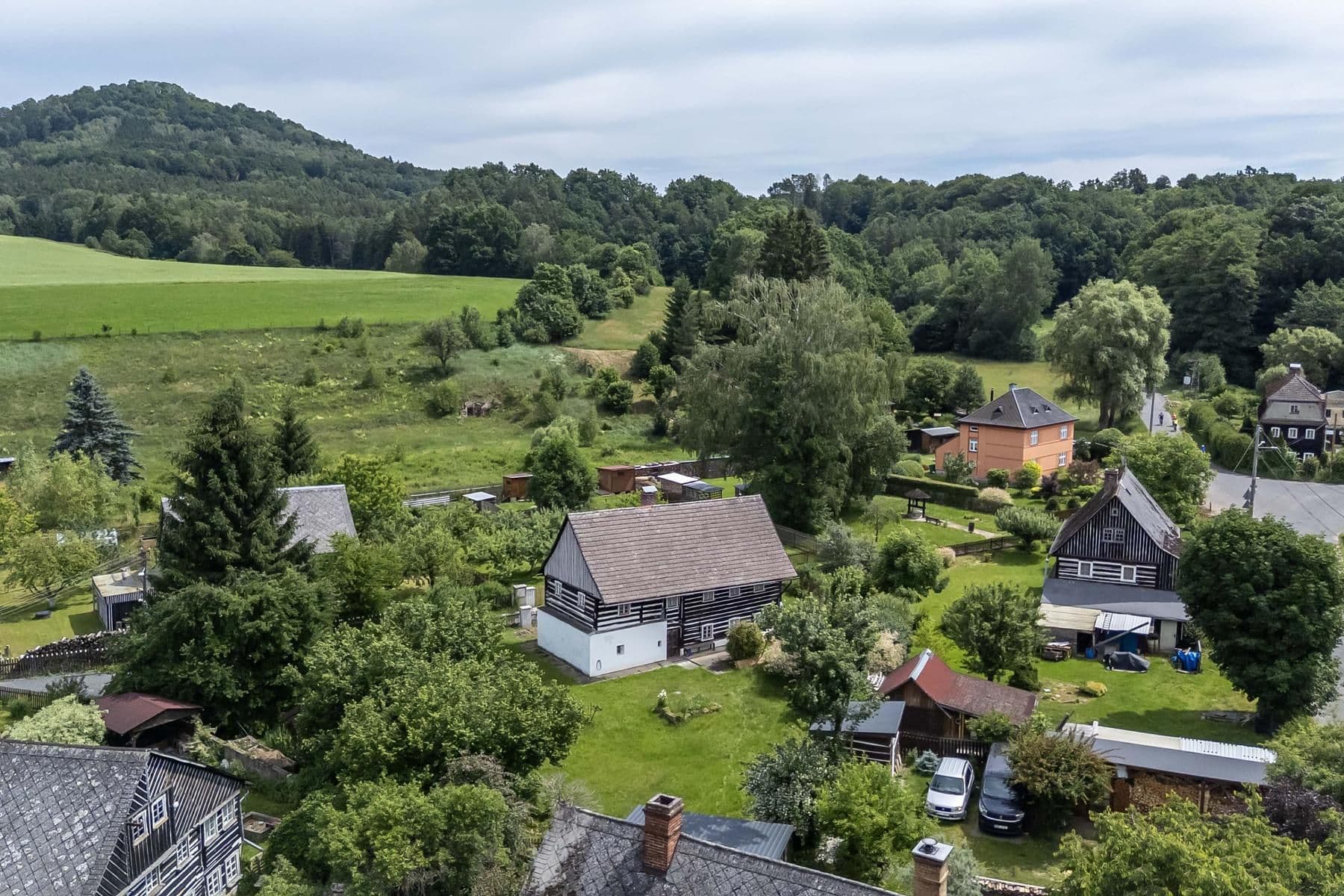 Predaj rekreačného objektu 139 m², pozemok 915 m², Velenice, Liberecký kraj Predaj rekreačného objektu 139 m², pozemok 915 m², Velenice, Liberecký kraj
