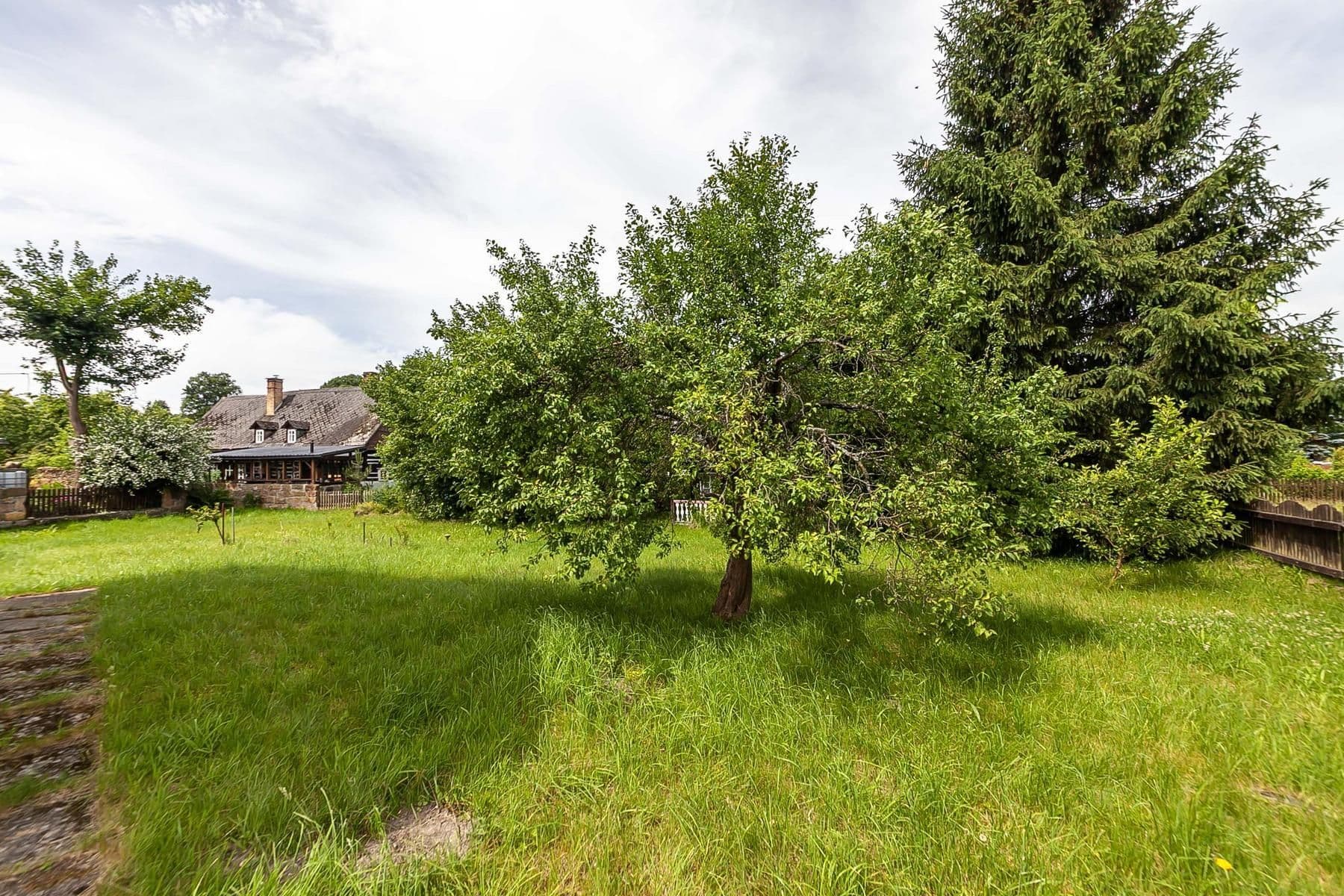 Predaj rekreačného objektu 139 m², pozemok 915 m², Velenice, Liberecký kraj Predaj rekreačného objektu 139 m², pozemok 915 m², Velenice, Liberecký kraj