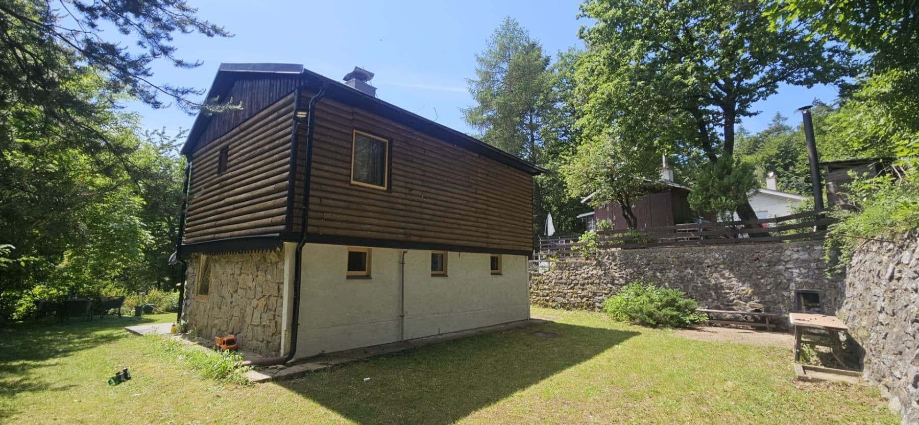 Predaj rekreačného objektu 100 m², pozemok 568 m², Suchý vrch, Limbach, Bratislavský kraj Predaj rekreačného objektu 100 m², pozemok 568 m², Suchý vrch, Limbach, Bratislavský kraj