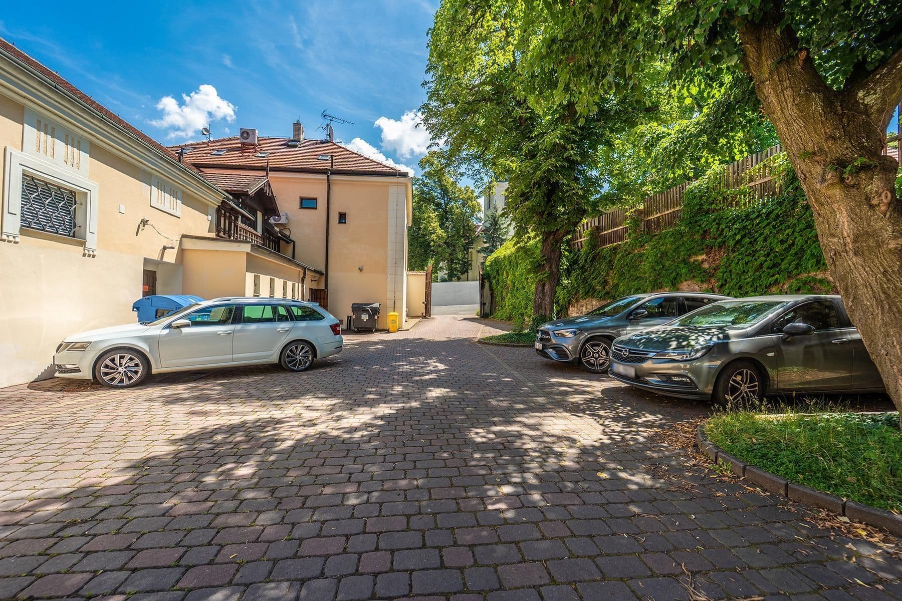 Predaj domu 250 m², pozemok 1.117 m², Bohnická, Praha, Praha Predaj domu 250 m², pozemok 1.117 m², Bohnická, Praha, Praha