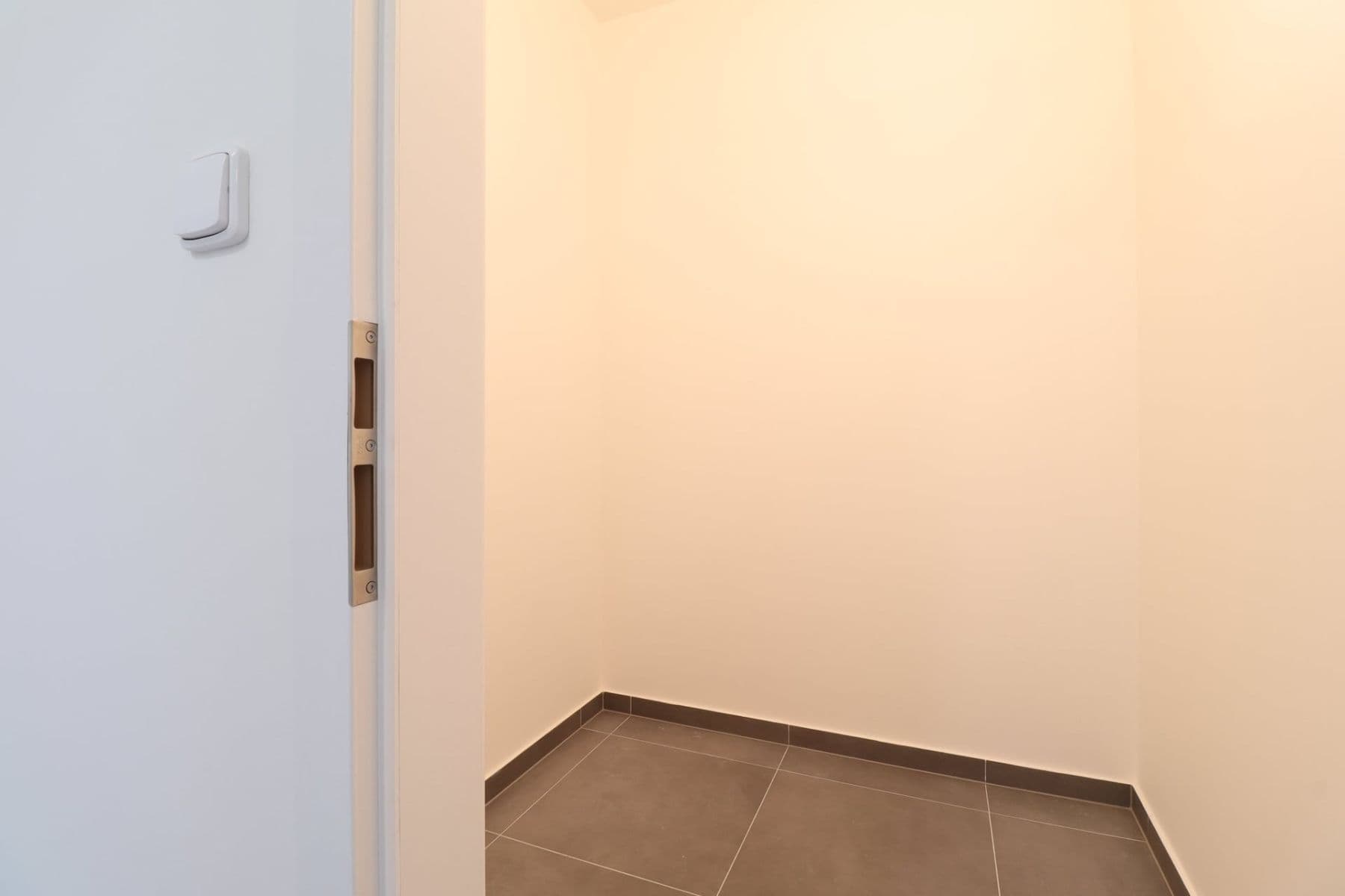 Prenájom bytu 1-izbový 53 m², náměstí Olgy Scheinpflugové, Praha, Praha Prenájom bytu 1-izbový 53 m², náměstí Olgy Scheinpflugové, Praha, Praha
