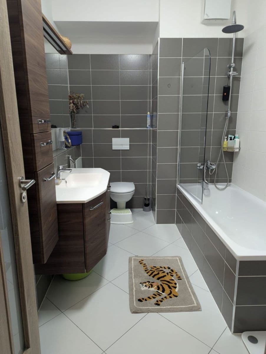 Prenájom bytu 2-izbový 54 m², Lovosická, Praha, Praha Prenájom bytu 2-izbový 54 m², Lovosická, Praha, Praha