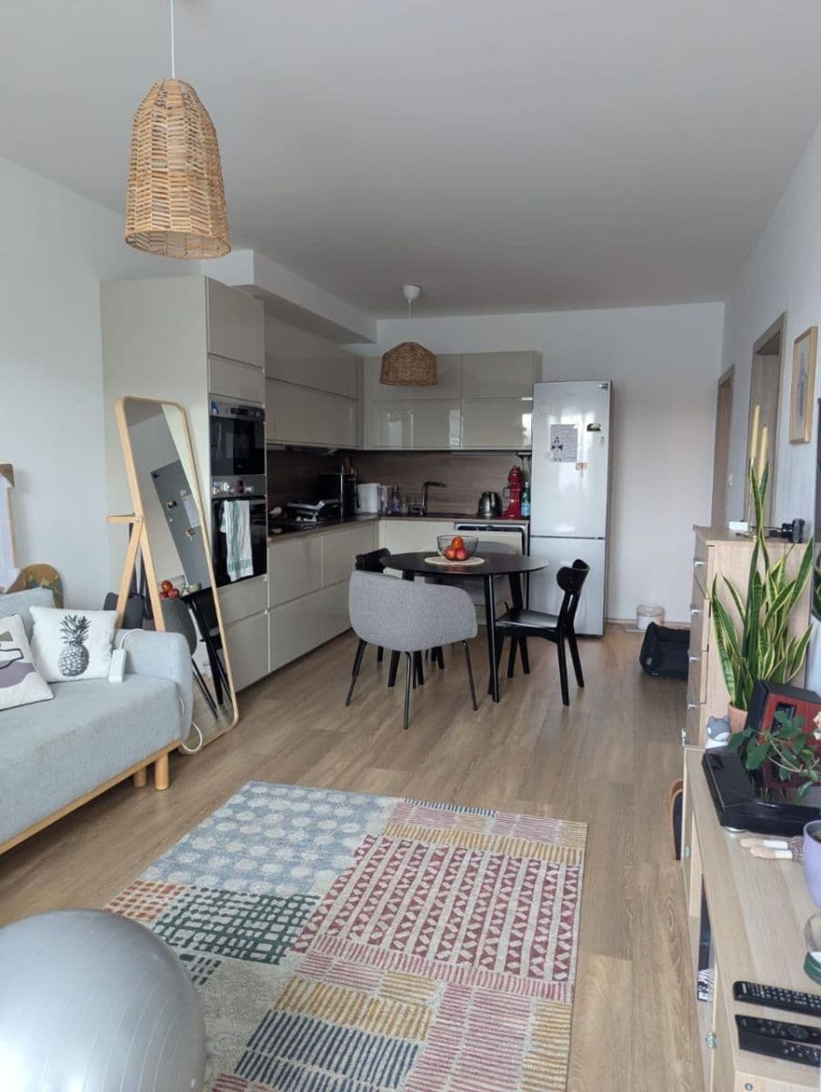Prenájom bytu 2-izbový 54 m², Lovosická, Praha, Praha Prenájom bytu 2-izbový 54 m², Lovosická, Praha, Praha
