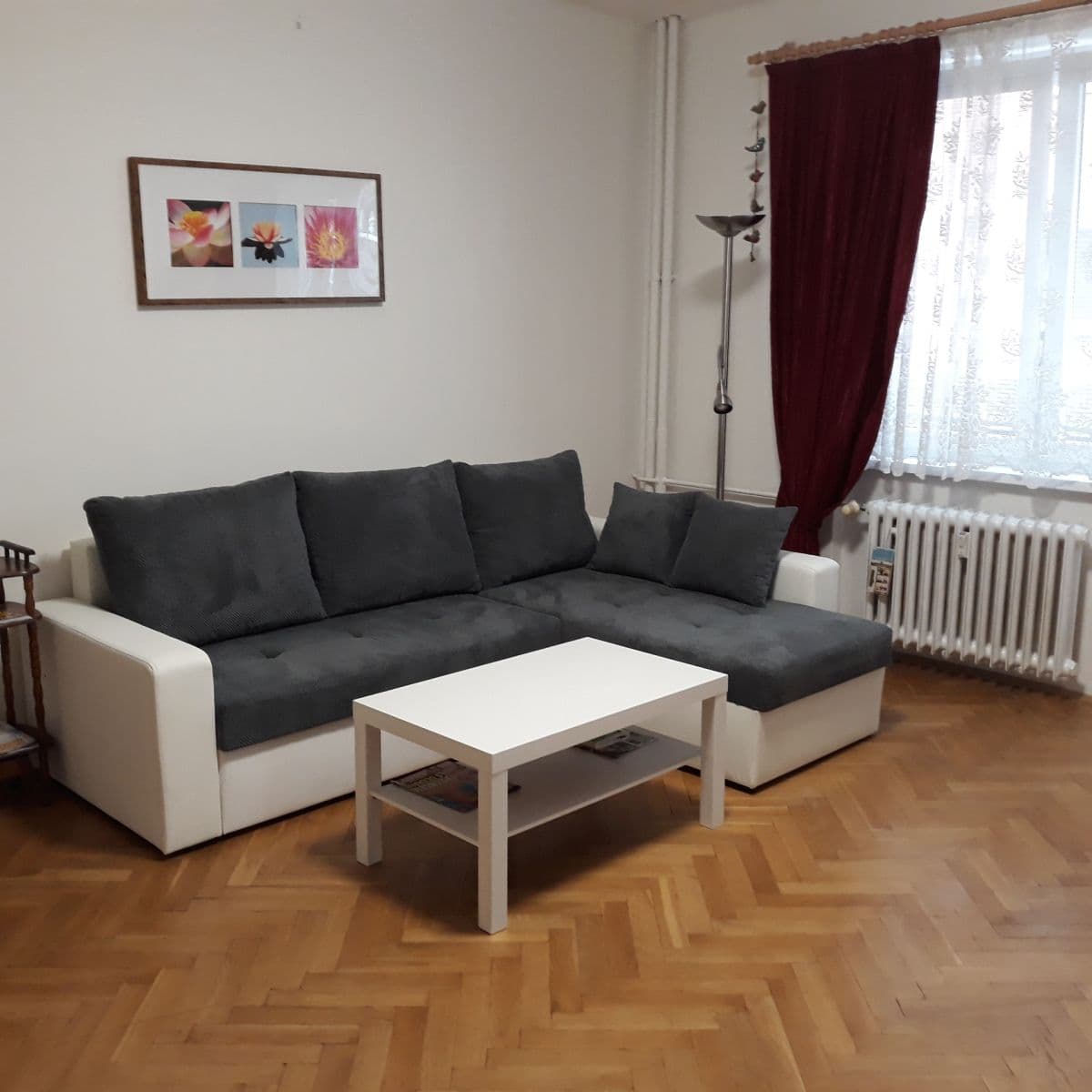 Prenájom bytu 3-izbový 82 m², náměstí Svatopluka Čecha, Praha, Praha Prenájom bytu 3-izbový 82 m², náměstí Svatopluka Čecha, Praha, Praha