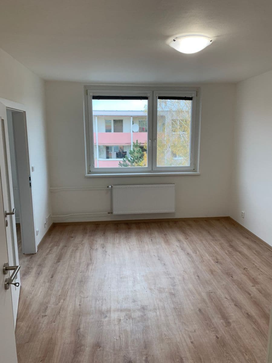 Prenájom bytu 2-izbový 58 m², U Větrolamu, Hustopeče, Jihomoravský kraj Prenájom bytu 2-izbový 58 m², U Větrolamu, Hustopeče, Jihomoravský kraj