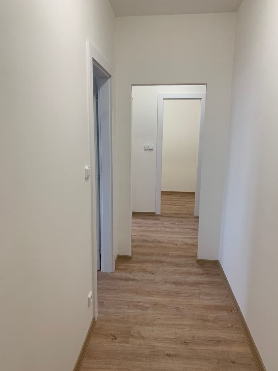 Prenájom bytu 2-izbový 58 m², U Větrolamu, Hustopeče, Jihomoravský kraj Prenájom bytu 2-izbový 58 m², U Větrolamu, Hustopeče, Jihomoravský kraj