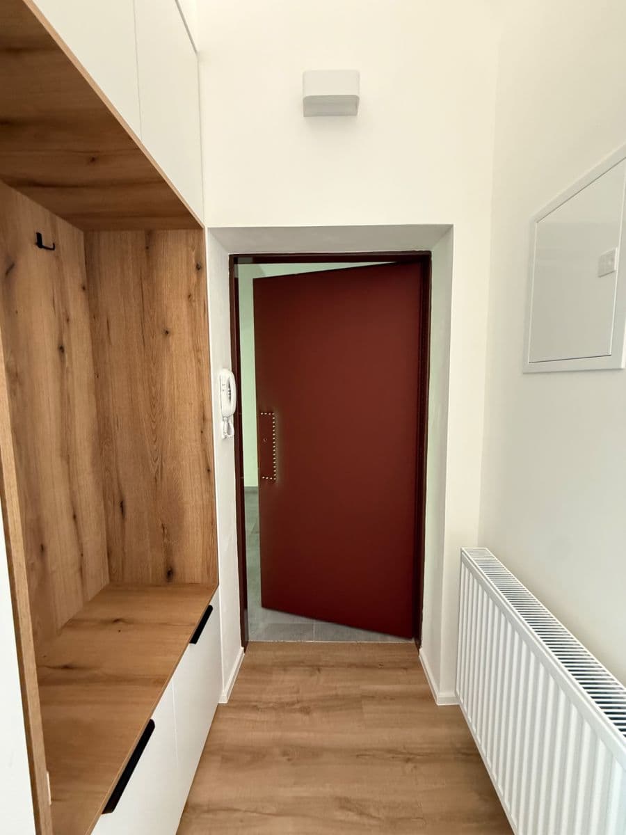 Prenájom bytu 1-izbový 70 m², Palackého, Šlapanice, Jihomoravský kraj Prenájom bytu 1-izbový 70 m², Palackého, Šlapanice, Jihomoravský kraj