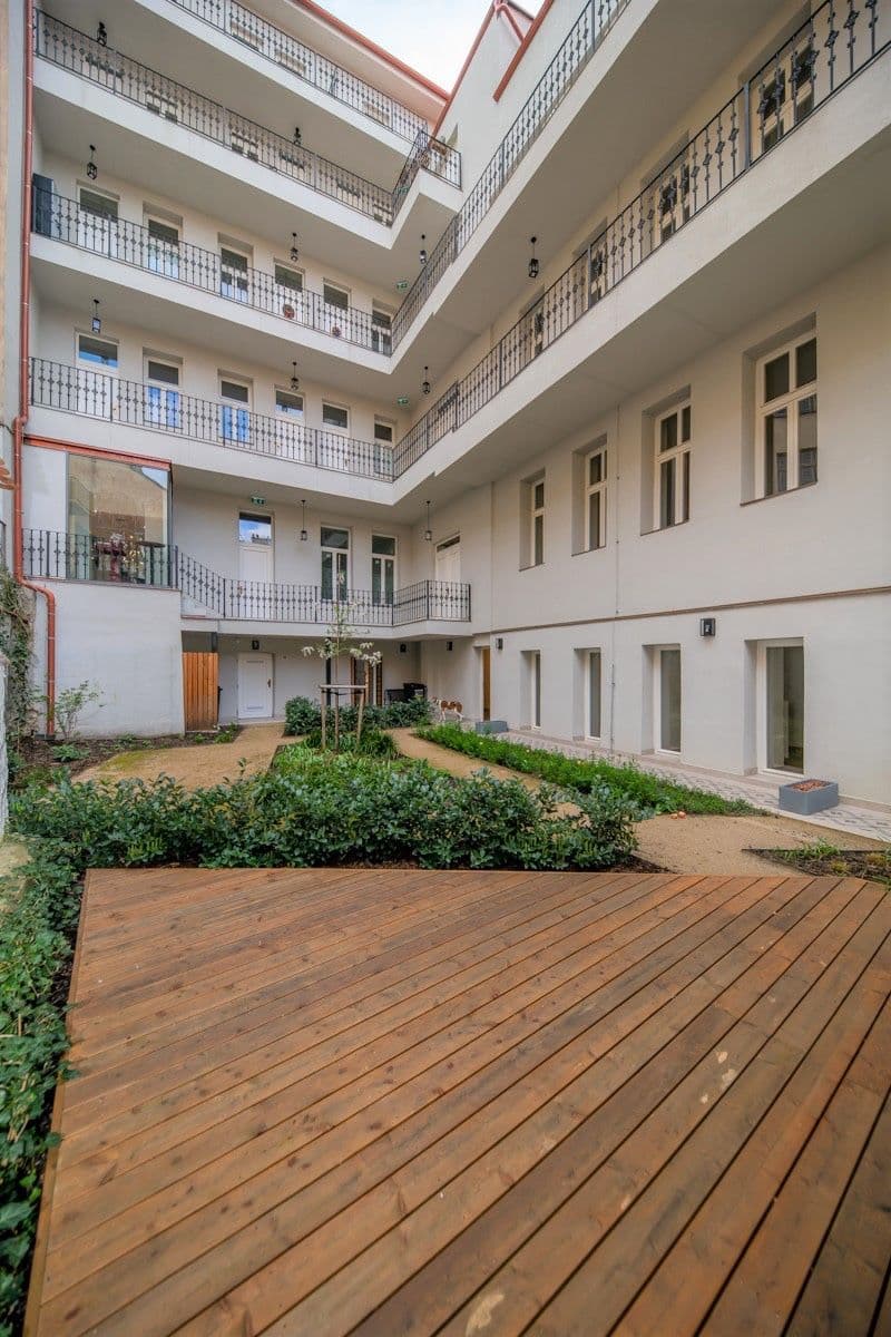 Prenájom bytu 1-izbový 35 m², Lumírova, Praha, Praha Prenájom bytu 1-izbový 35 m², Lumírova, Praha, Praha