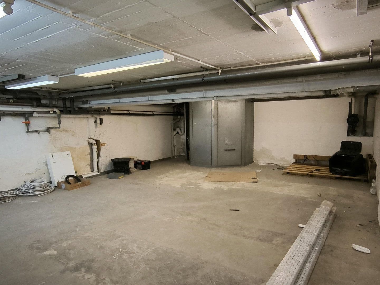 Prenájom nebytového priestoru 130 m², Bismarckstraße 108, Ludwigshafen, Porýnie-Falcko Prenájom nebytového priestoru 130 m², Bismarckstraße 108, Ludwigshafen, Porýnie-Falcko