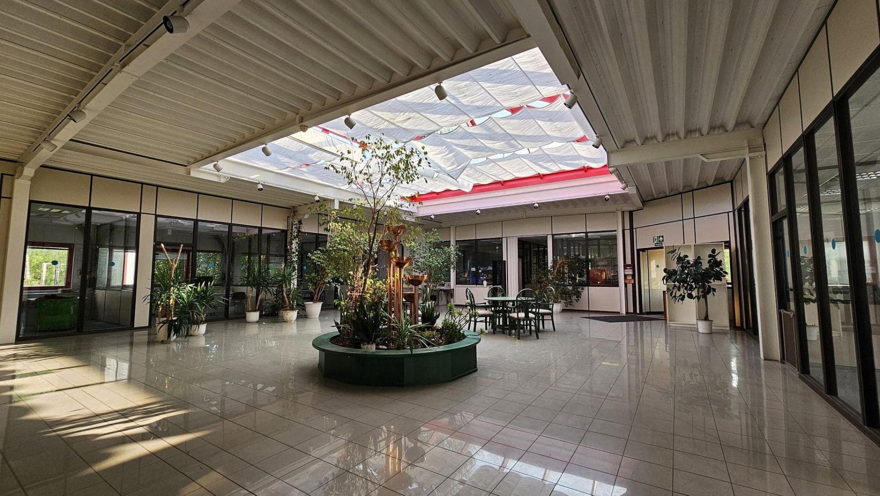 Predaj nebytového priestoru 11.650 m², Ludwigsfelde, Brandenbursko Predaj nebytového priestoru 11.650 m², Ludwigsfelde, Brandenbursko