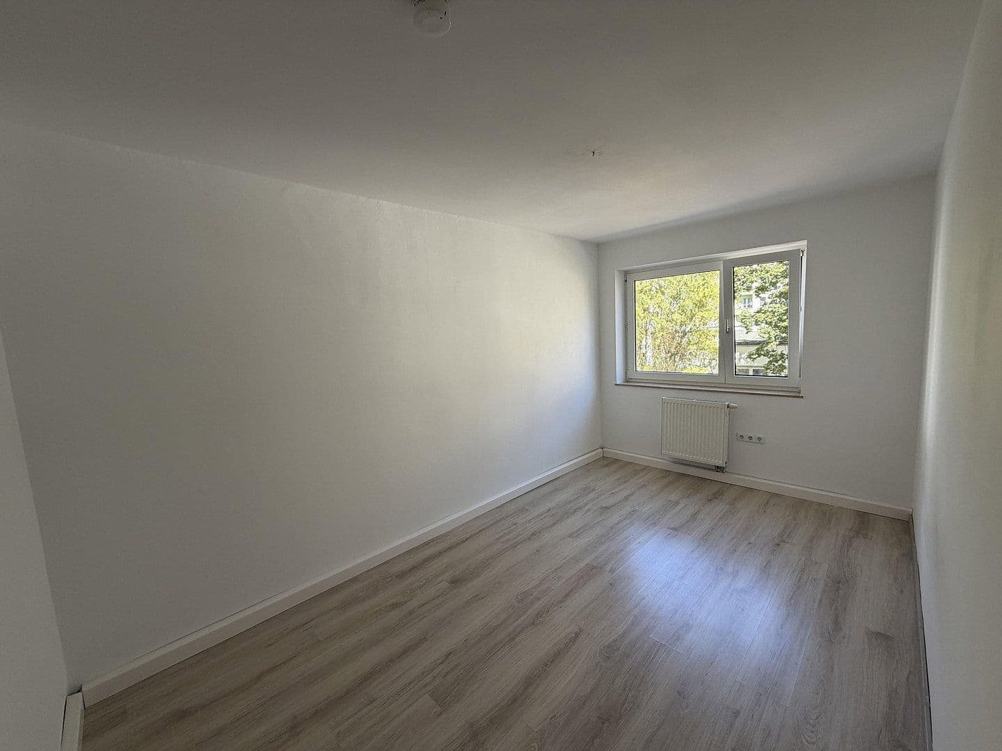 Prenájom bytu 3-izbový 68 m², Nopitschstraße 106, Nürnberg, Bavorsko Prenájom bytu 3-izbový 68 m², Nopitschstraße 106, Nürnberg, Bavorsko