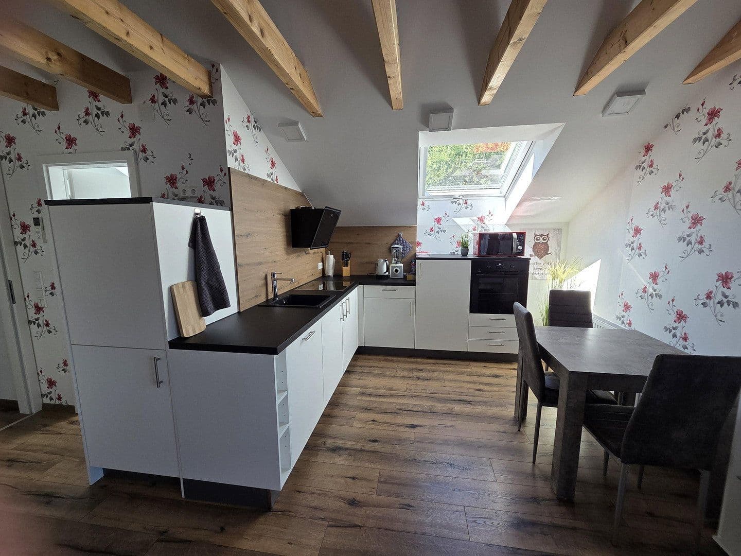 Prenájom bytu 1-izbový 35 m², Nürtingen, Bádensko-Wurttembersko Prenájom bytu 1-izbový 35 m², Nürtingen, Bádensko-Wurttembersko