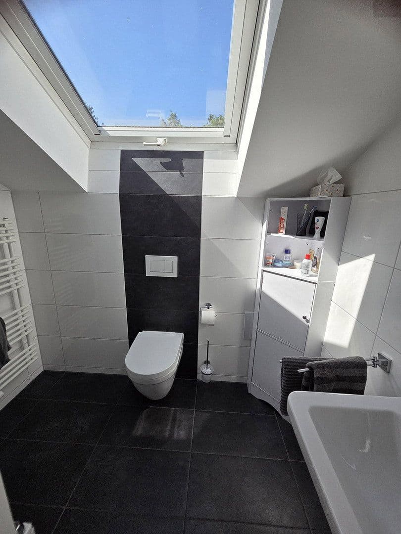 Prenájom bytu 1-izbový 35 m², Nürtingen, Bádensko-Wurttembersko Prenájom bytu 1-izbový 35 m², Nürtingen, Bádensko-Wurttembersko