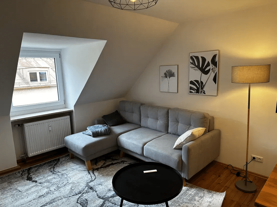 Prenájom bytu 3-izbový 62 m², München, Bavorsko Prenájom bytu 3-izbový 62 m², München, Bavorsko