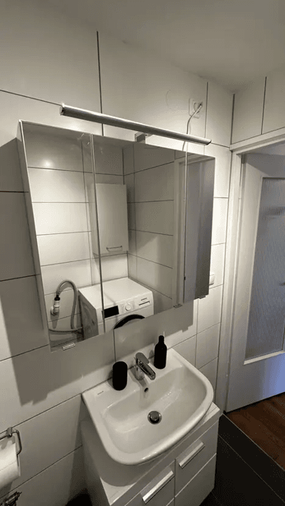 Prenájom bytu 3-izbový 62 m², München, Bavorsko Prenájom bytu 3-izbový 62 m², München, Bavorsko