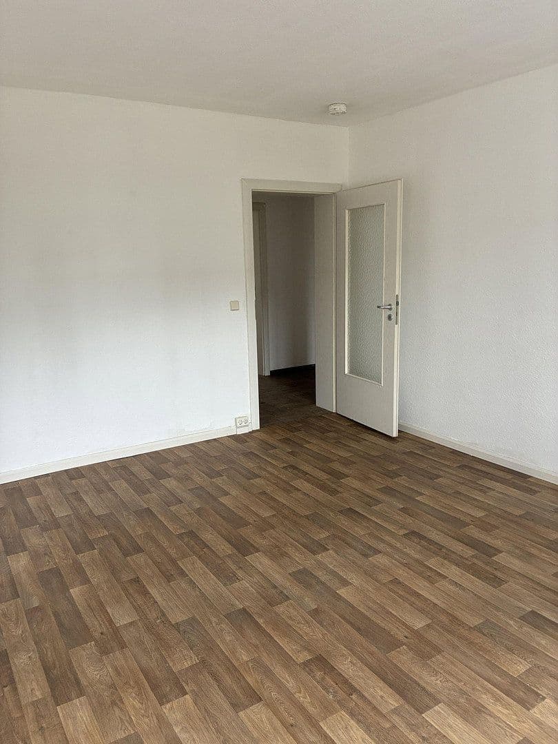 Prenájom bytu 4-izbový 84 m², Amalienstraße 123, Dessau-Roßlau, Sasko-Anhaltsko Prenájom bytu 4-izbový 84 m², Amalienstraße 123, Dessau-Roßlau, Sasko-Anhaltsko