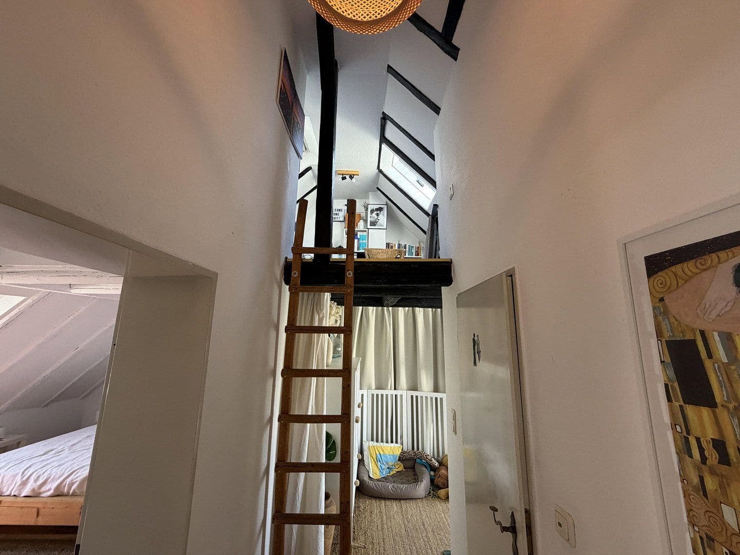 Prenájom bytu 3-izbový 84 m², Eckenheimer Landstraße 103, Frankfurt am Main, Hesensko Prenájom bytu 3-izbový 84 m², Eckenheimer Landstraße 103, Frankfurt am Main, Hesensko