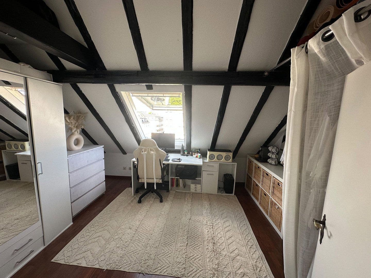 Prenájom bytu 3-izbový 84 m², Eckenheimer Landstraße 103, Frankfurt am Main, Hesensko Prenájom bytu 3-izbový 84 m², Eckenheimer Landstraße 103, Frankfurt am Main, Hesensko