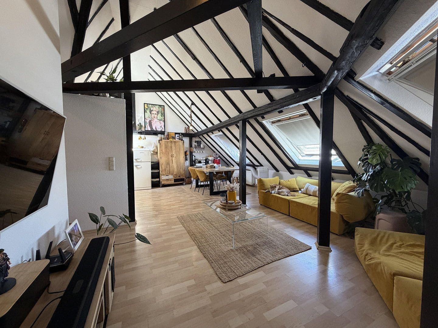Prenájom bytu 3-izbový 84 m², Eckenheimer Landstraße 103, Frankfurt am Main, Hesensko Prenájom bytu 3-izbový 84 m², Eckenheimer Landstraße 103, Frankfurt am Main, Hesensko