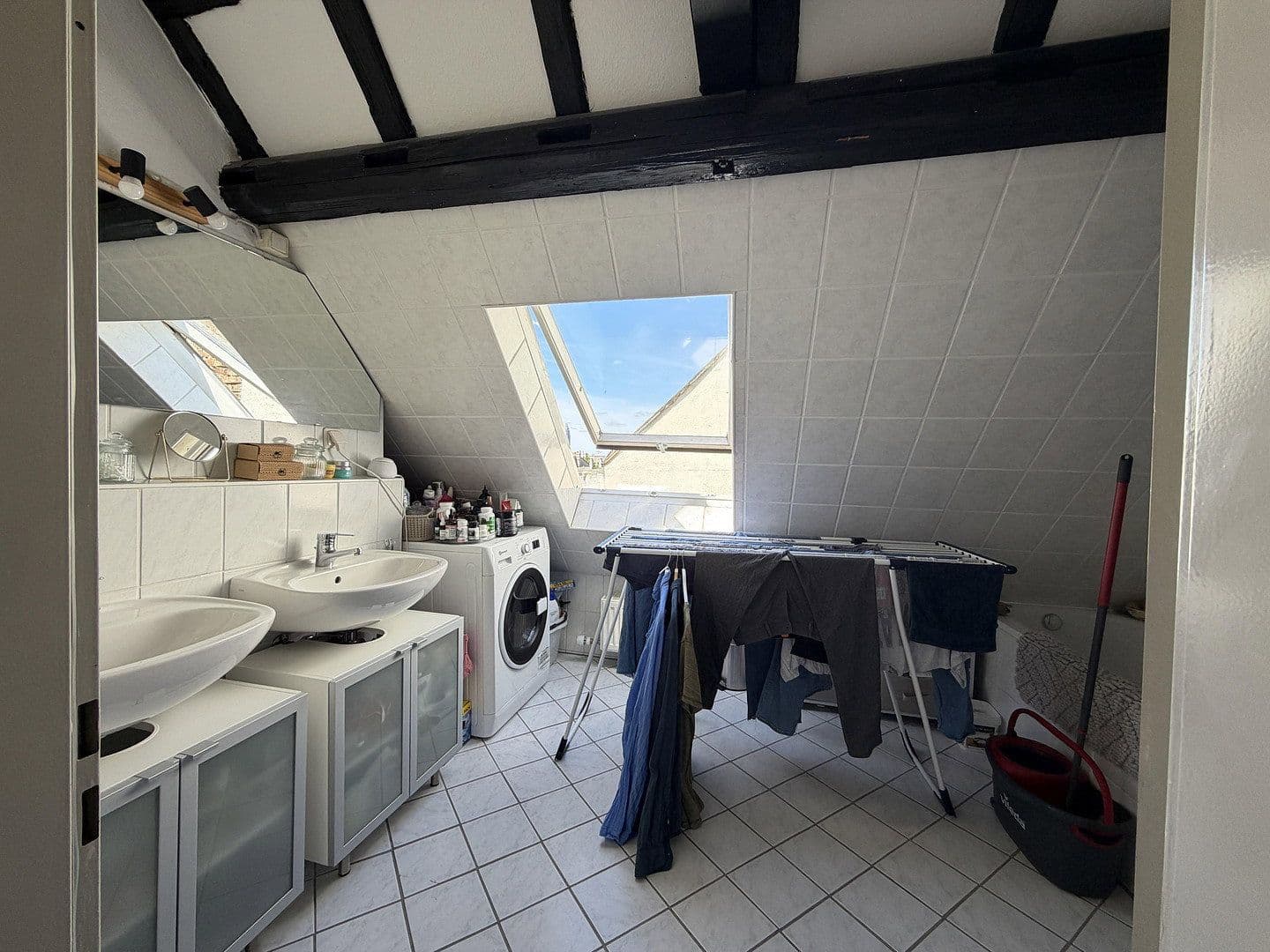 Prenájom bytu 3-izbový 84 m², Eckenheimer Landstraße 103, Frankfurt am Main, Hesensko Prenájom bytu 3-izbový 84 m², Eckenheimer Landstraße 103, Frankfurt am Main, Hesensko