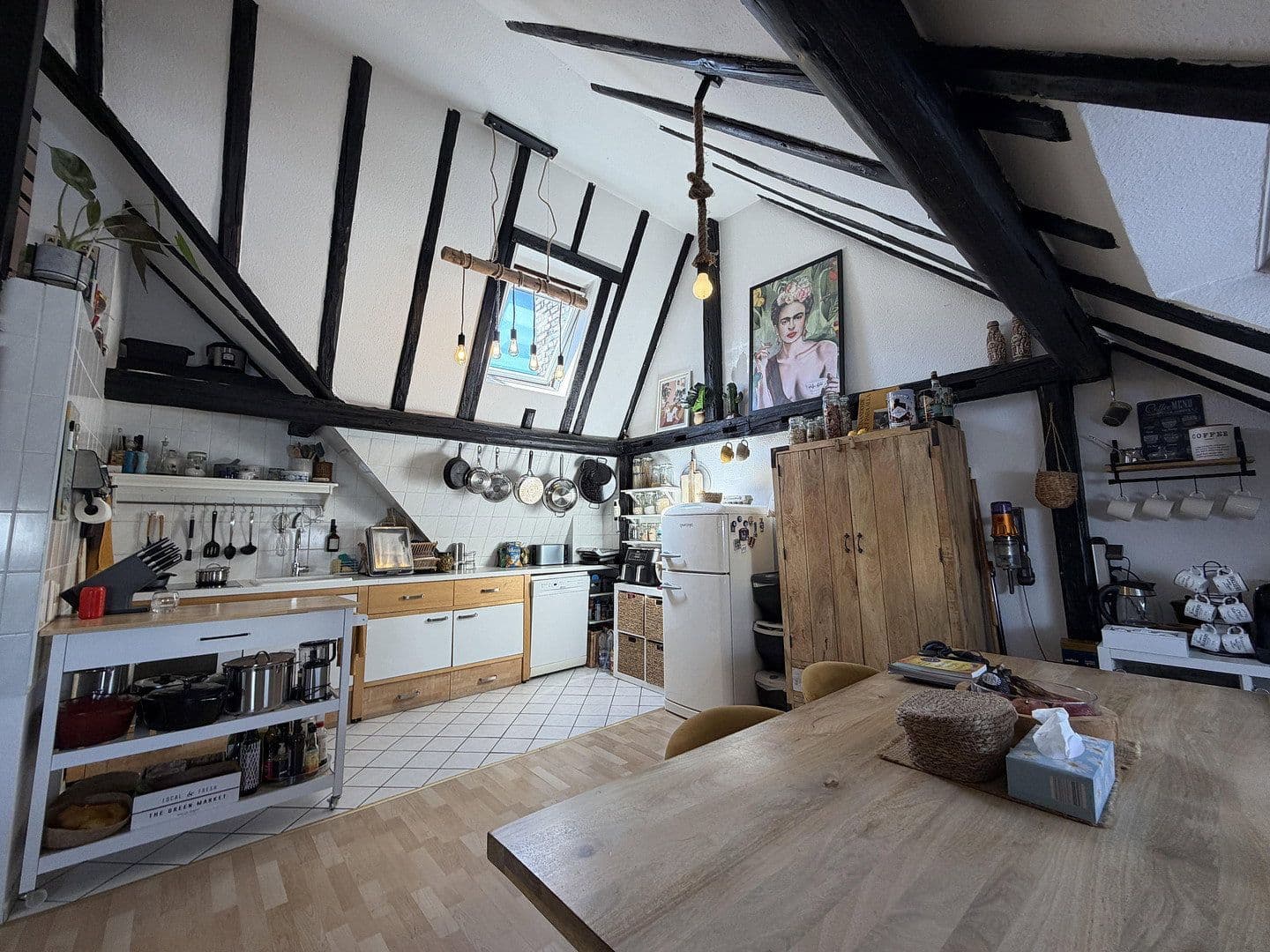 Prenájom bytu 3-izbový 84 m², Eckenheimer Landstraße 103, Frankfurt am Main, Hesensko Prenájom bytu 3-izbový 84 m², Eckenheimer Landstraße 103, Frankfurt am Main, Hesensko
