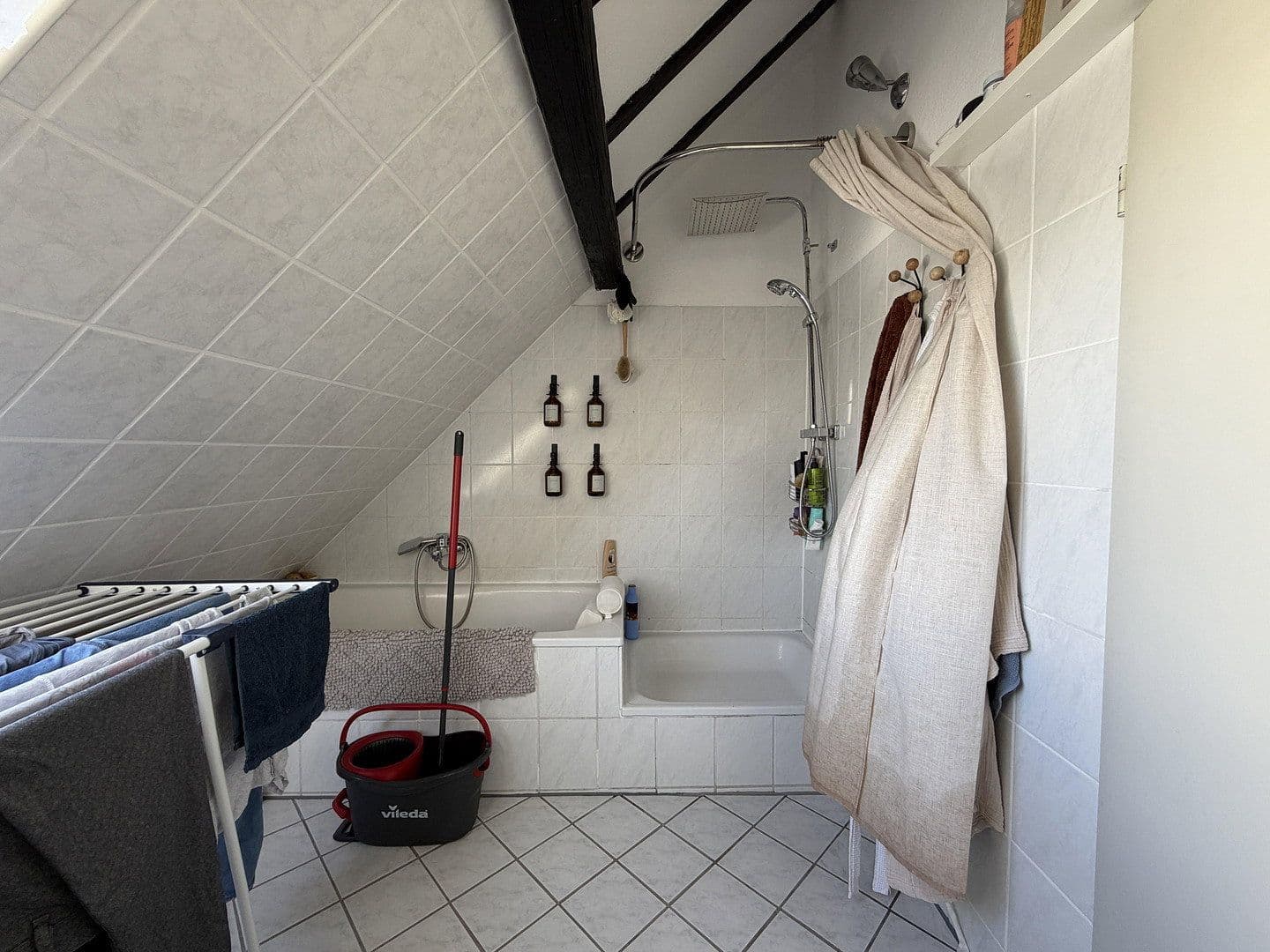 Prenájom bytu 3-izbový 84 m², Eckenheimer Landstraße 103, Frankfurt am Main, Hesensko Prenájom bytu 3-izbový 84 m², Eckenheimer Landstraße 103, Frankfurt am Main, Hesensko