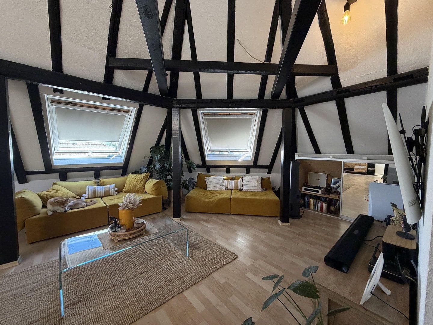 Prenájom bytu 3-izbový 84 m², Eckenheimer Landstraße 103, Frankfurt am Main, Hesensko Prenájom bytu 3-izbový 84 m², Eckenheimer Landstraße 103, Frankfurt am Main, Hesensko