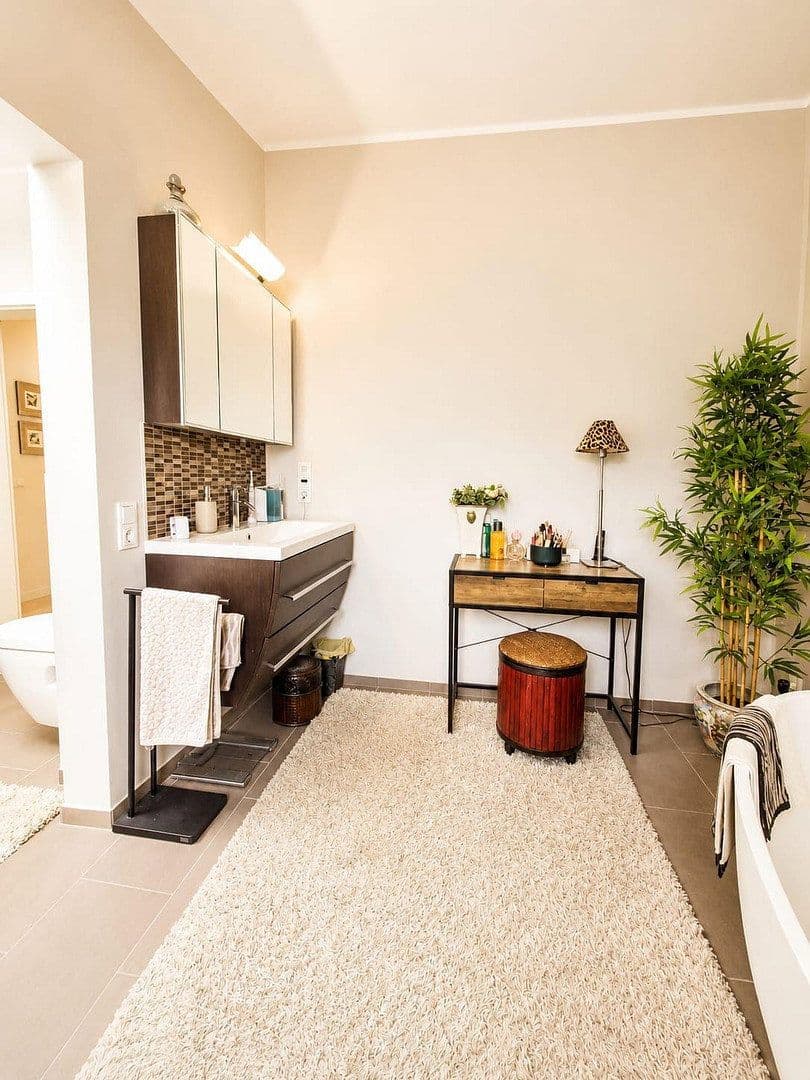 Predaj domu 120 m², pozemok 242 m², Magdeburgerstr. 70, Saarbrücken, Sársko Predaj domu 120 m², pozemok 242 m², Magdeburgerstr. 70, Saarbrücken, Sársko