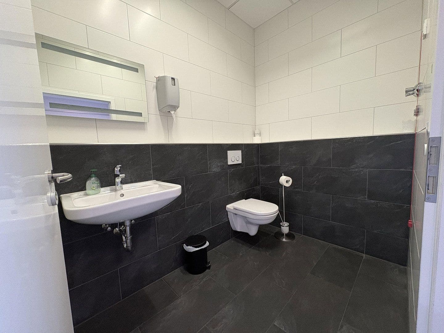 Predaj kancelárie 440 m², Dietzenbach, Hesensko Predaj kancelárie 440 m², Dietzenbach, Hesensko