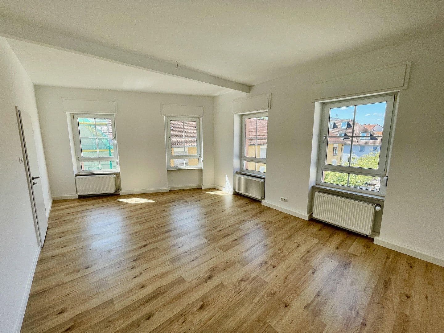 Predaj bytu 4-izbový 116 m², Kronstr. 41, Landau, Porýnie-Falcko Predaj bytu 4-izbový 116 m², Kronstr. 41, Landau, Porýnie-Falcko