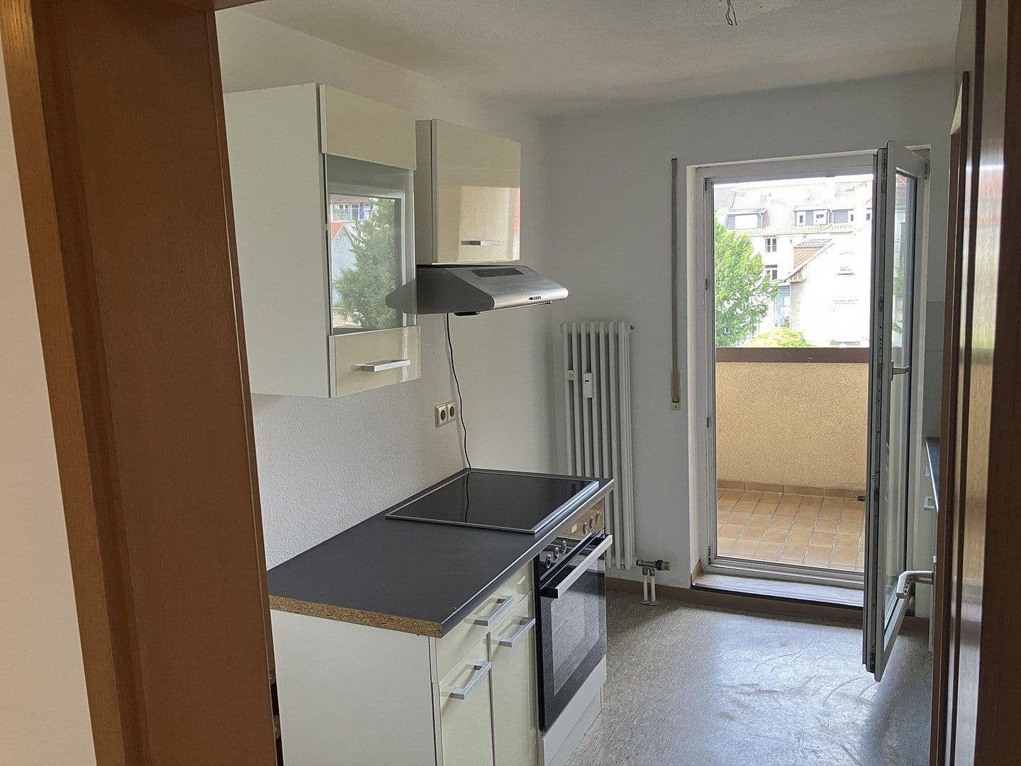 Prenájom bytu 2-izbový 49 m², Hirschstr. 36, Karlsruhe, Bádensko-Wurttembersko Prenájom bytu 2-izbový 49 m², Hirschstr. 36, Karlsruhe, Bádensko-Wurttembersko