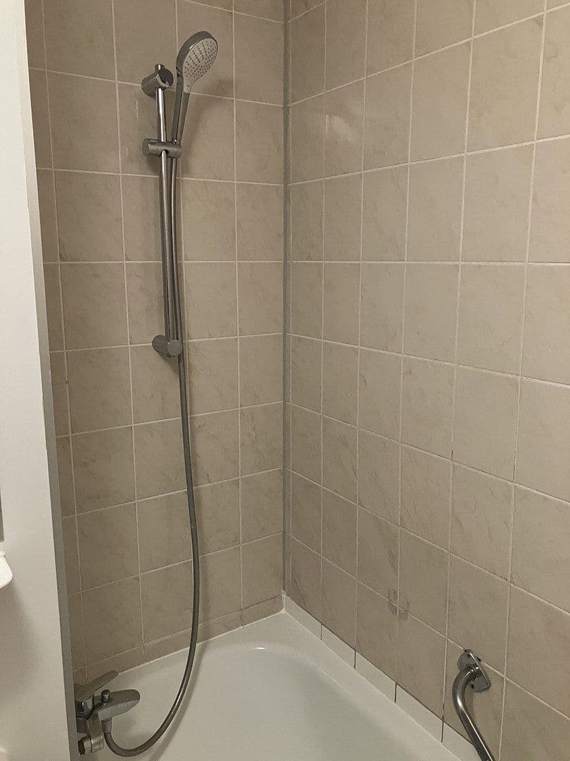Prenájom bytu 2-izbový 49 m², Hirschstr. 36, Karlsruhe, Bádensko-Wurttembersko Prenájom bytu 2-izbový 49 m², Hirschstr. 36, Karlsruhe, Bádensko-Wurttembersko