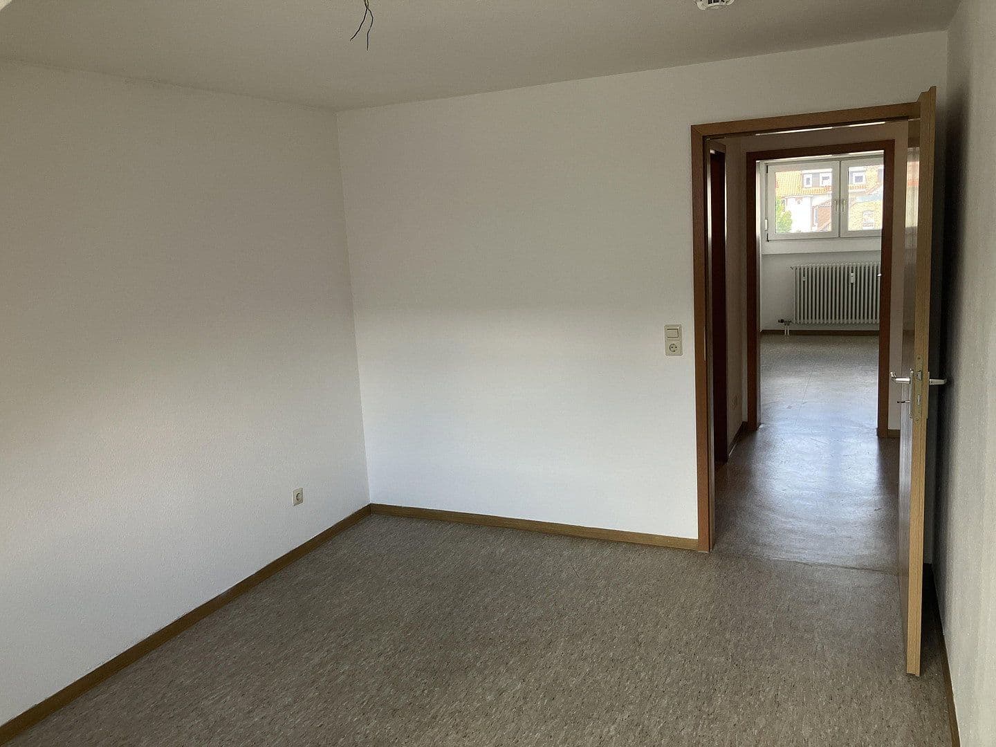 Prenájom bytu 2-izbový 49 m², Hirschstr. 36, Karlsruhe, Bádensko-Wurttembersko Prenájom bytu 2-izbový 49 m², Hirschstr. 36, Karlsruhe, Bádensko-Wurttembersko