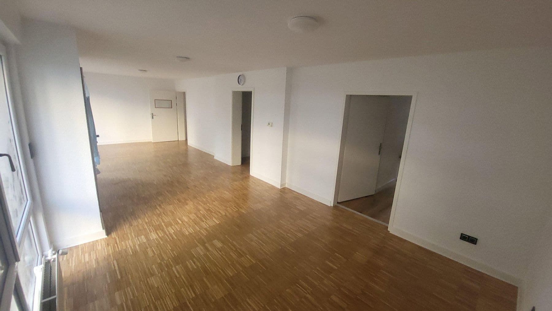 Prenájom nebytového priestoru 337 m², Fortunastr. 13, Hannover, Dolné Sasko Prenájom nebytového priestoru 337 m², Fortunastr. 13, Hannover, Dolné Sasko