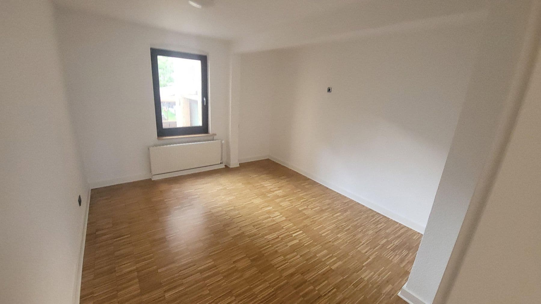 Prenájom nebytového priestoru 337 m², Fortunastr. 13, Hannover, Dolné Sasko Prenájom nebytového priestoru 337 m², Fortunastr. 13, Hannover, Dolné Sasko