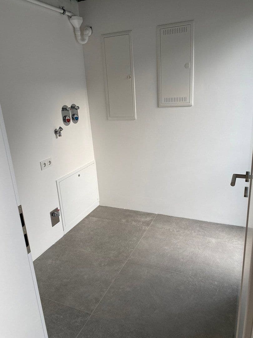 Prenájom bytu 3-izbový 103 m², Ringstraße 113 a, Hamburg, Hamburg Prenájom bytu 3-izbový 103 m², Ringstraße 113 a, Hamburg, Hamburg