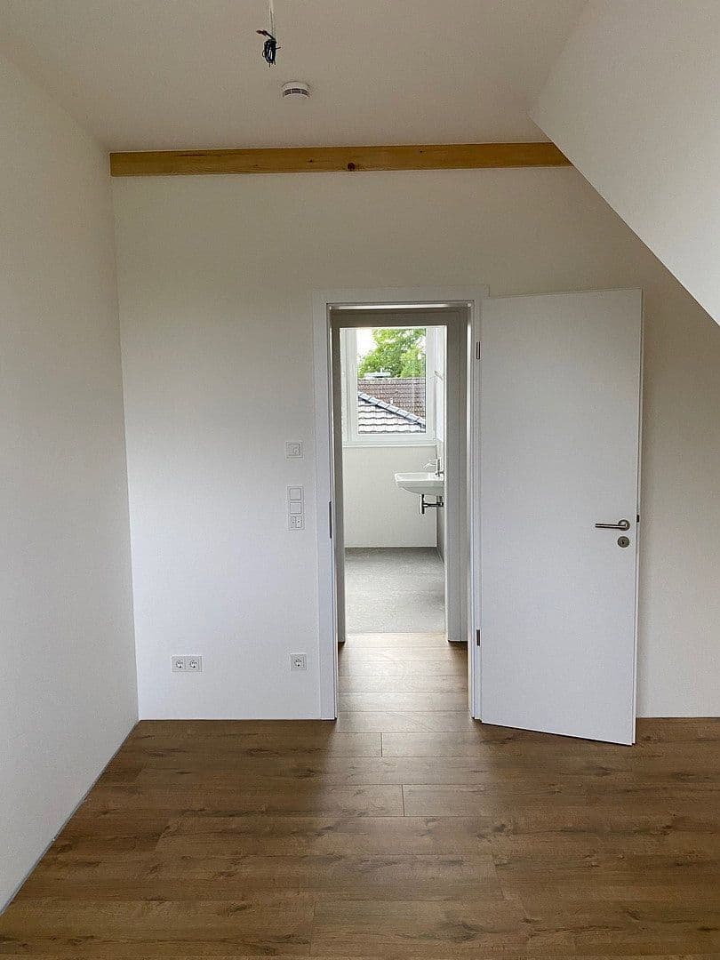 Prenájom bytu 3-izbový 103 m², Ringstraße 113 a, Hamburg, Hamburg Prenájom bytu 3-izbový 103 m², Ringstraße 113 a, Hamburg, Hamburg