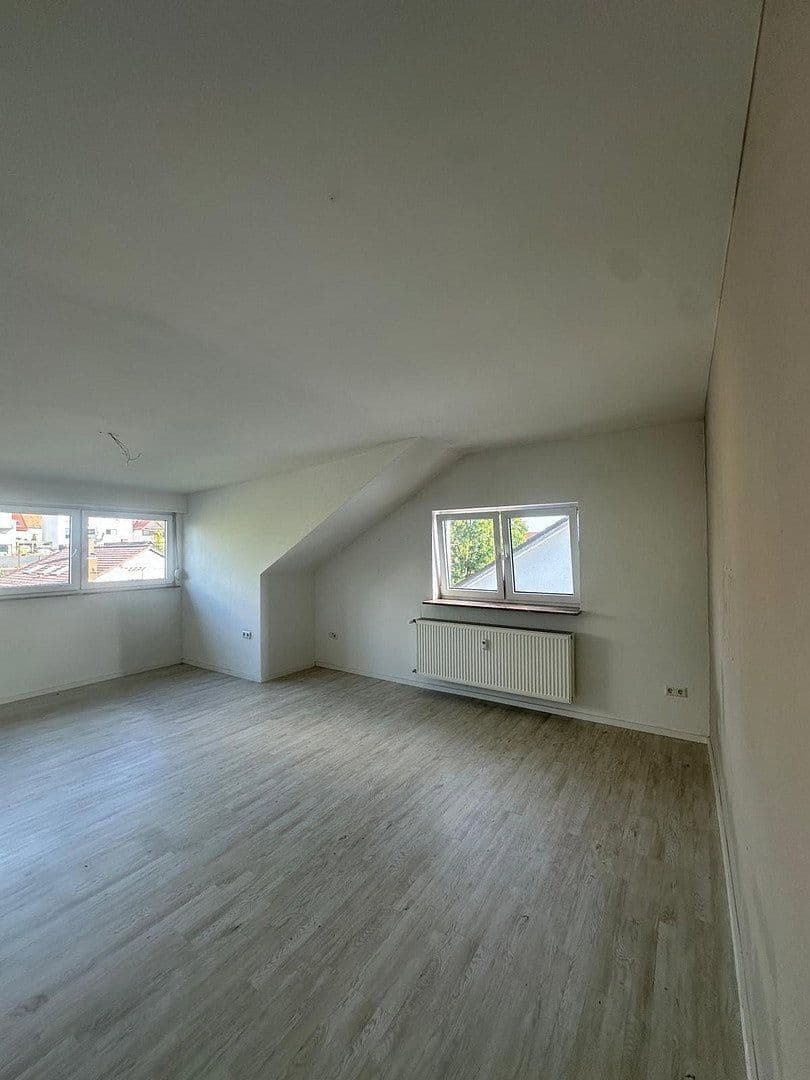 Prenájom bytu 3-izbový 90 m², Wendelinusstraße 6, Sandhausen, Bádensko-Wurttembersko Prenájom bytu 3-izbový 90 m², Wendelinusstraße 6, Sandhausen, Bádensko-Wurttembersko