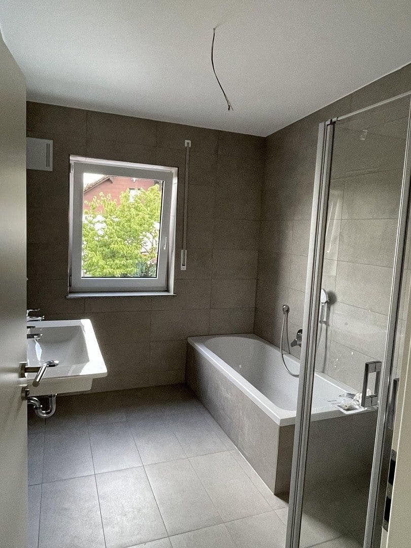 Prenájom domu 125 m², pozemok 240 m², Deggendorf, Bavorsko Prenájom domu 125 m², pozemok 240 m², Deggendorf, Bavorsko