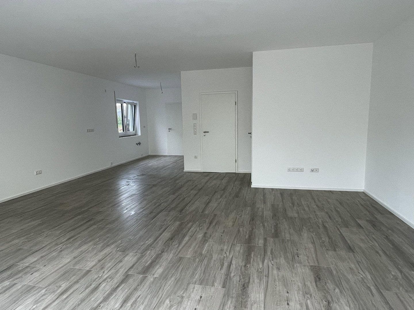 Prenájom domu 125 m², pozemok 240 m², Deggendorf, Bavorsko Prenájom domu 125 m², pozemok 240 m², Deggendorf, Bavorsko