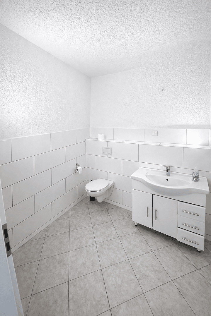 Prenájom bytu 3-izbový 101 m², Hintergasse 18, Partenheim, Porýnie-Falcko Prenájom bytu 3-izbový 101 m², Hintergasse 18, Partenheim, Porýnie-Falcko