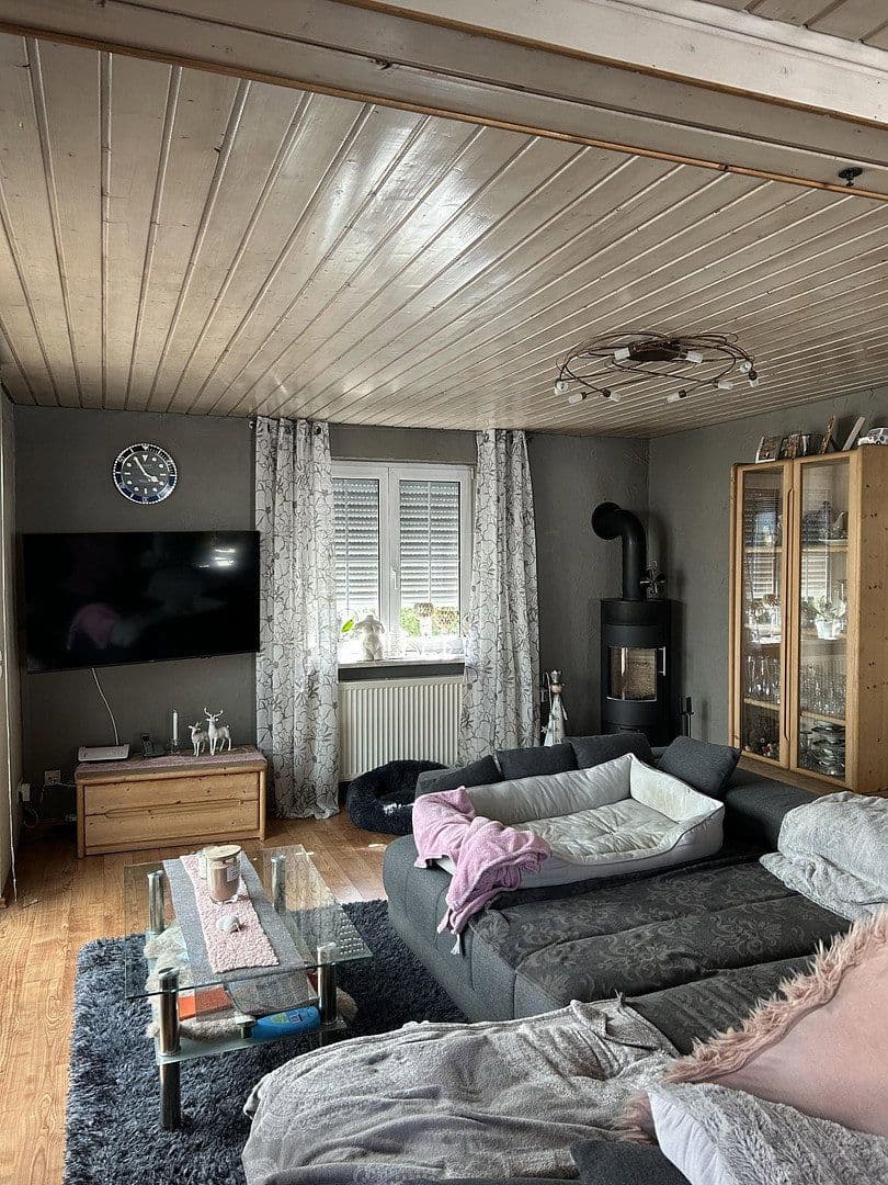 Predaj domu 130 m², pozemok 589 m², Hüttlingen, Bádensko-Wurttembersko Predaj domu 130 m², pozemok 589 m², Hüttlingen, Bádensko-Wurttembersko