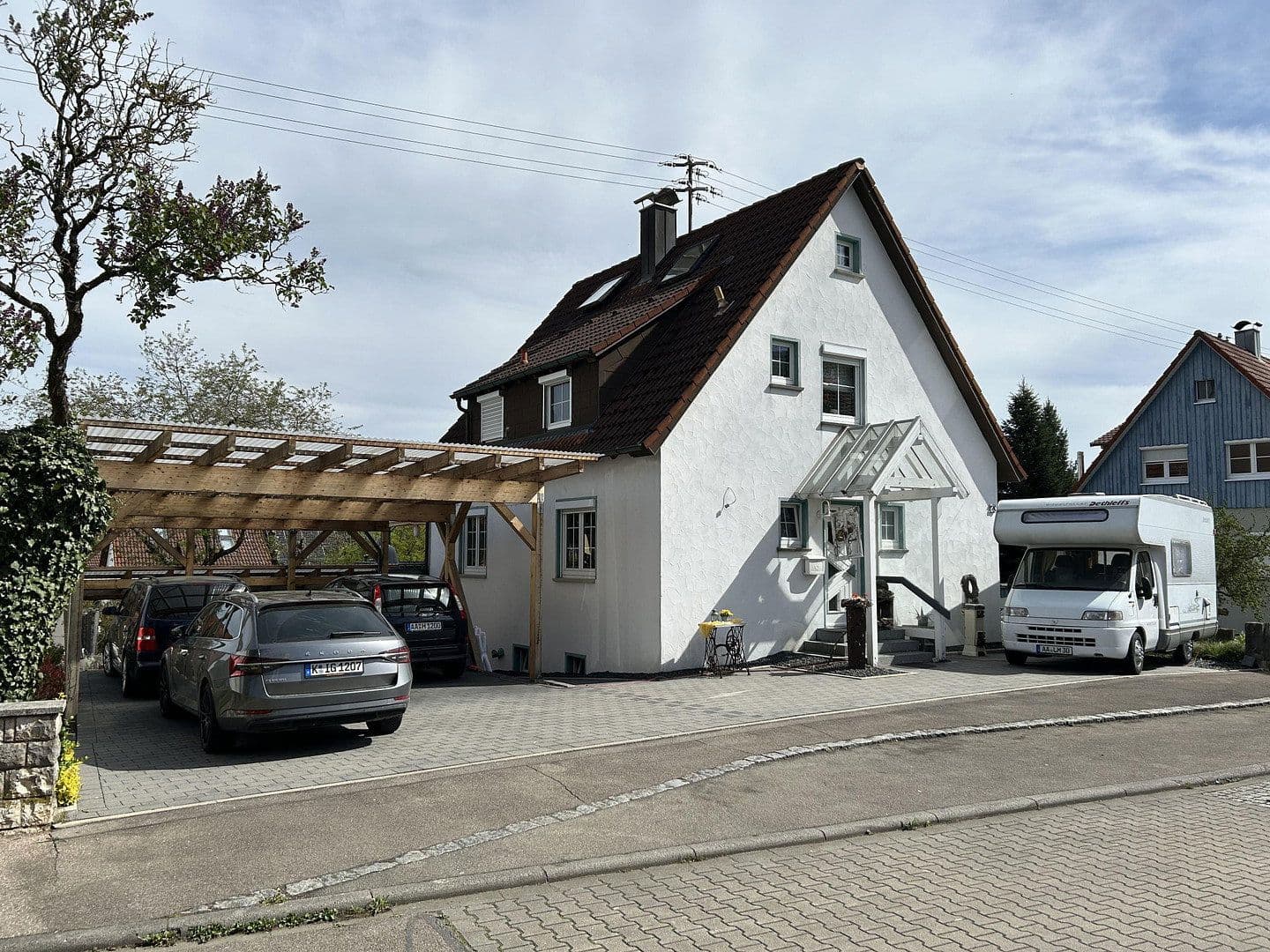 Predaj domu 130 m², pozemok 589 m², Hüttlingen, Bádensko-Wurttembersko Predaj domu 130 m², pozemok 589 m², Hüttlingen, Bádensko-Wurttembersko