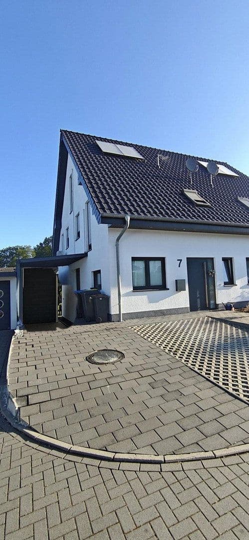 Predaj domu 125 m², pozemok 230 m², Hiddenhausen, Severné Porýnie - Westfálsko Predaj domu 125 m², pozemok 230 m², Hiddenhausen, Severné Porýnie - Westfálsko