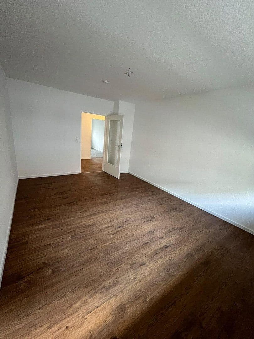 Prenájom bytu 2-izbový 63 m², Kaiser-Wilhelm-Strasse 21, Ludwigshafen, Porýnie-Falcko Prenájom bytu 2-izbový 63 m², Kaiser-Wilhelm-Strasse 21, Ludwigshafen, Porýnie-Falcko