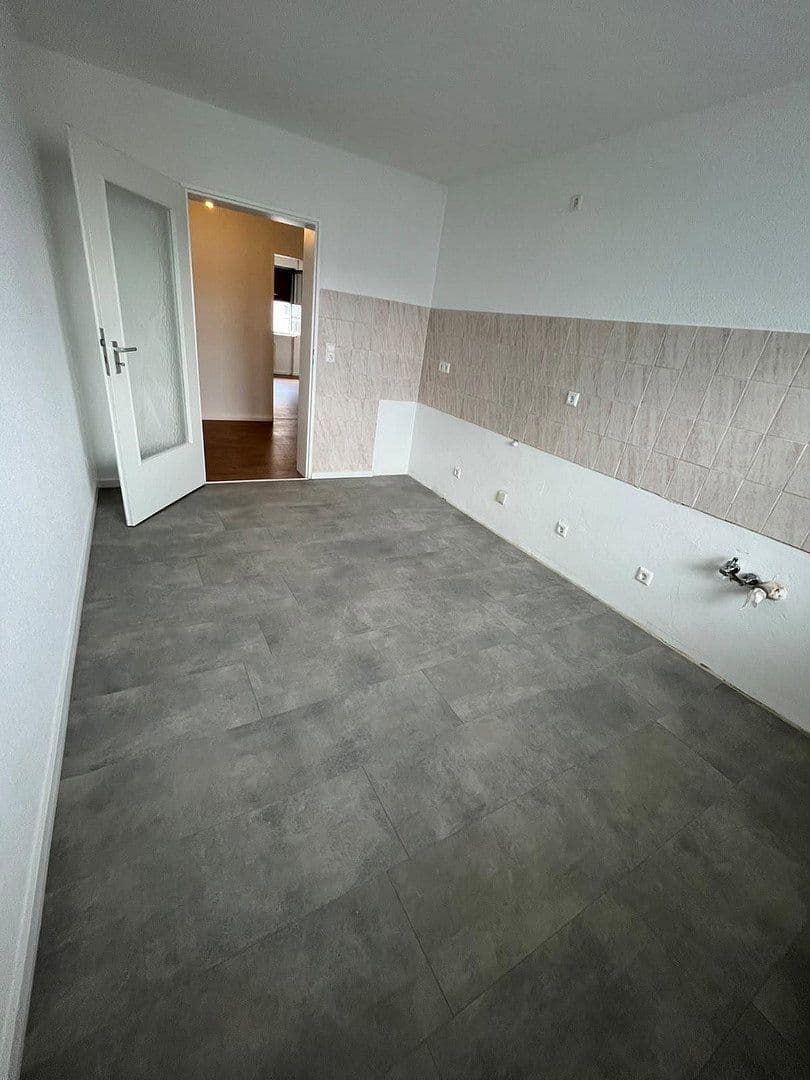 Prenájom bytu 2-izbový 63 m², Kaiser-Wilhelm-Strasse 21, Ludwigshafen, Porýnie-Falcko Prenájom bytu 2-izbový 63 m², Kaiser-Wilhelm-Strasse 21, Ludwigshafen, Porýnie-Falcko