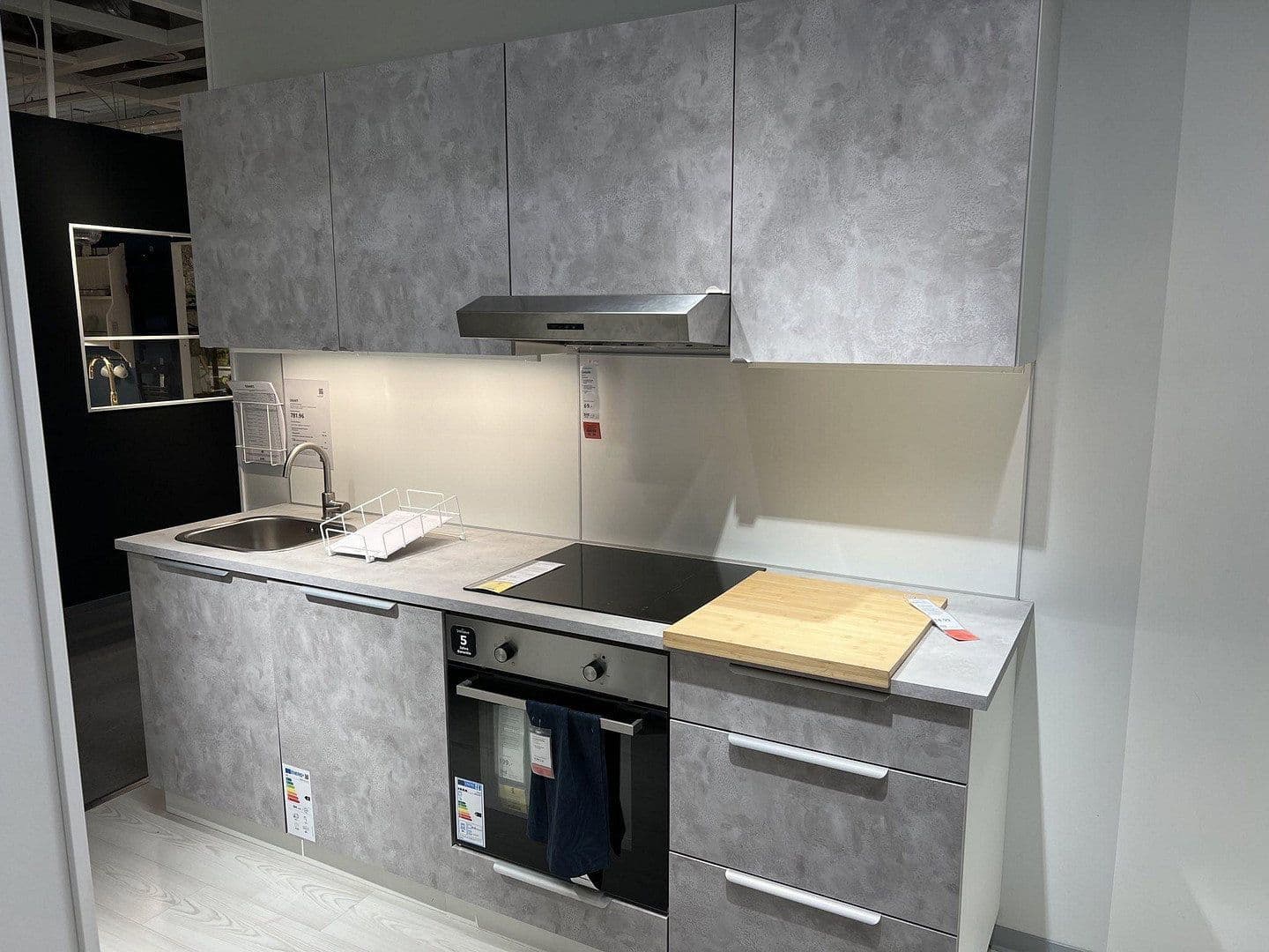 Prenájom bytu 2-izbový 65 m², Nüßstr. 18, Sindelfingen, Bádensko-Wurttembersko Prenájom bytu 2-izbový 65 m², Nüßstr. 18, Sindelfingen, Bádensko-Wurttembersko