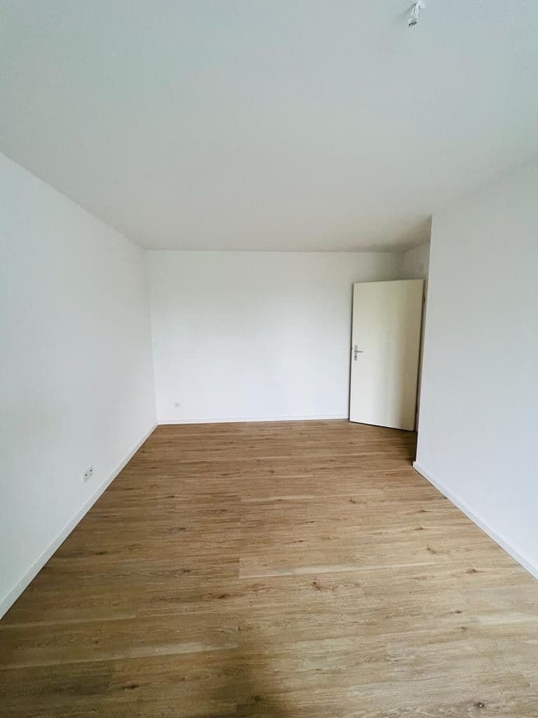 Prenájom bytu 2-izbový 65 m², Nüßstr. 18, Sindelfingen, Bádensko-Wurttembersko Prenájom bytu 2-izbový 65 m², Nüßstr. 18, Sindelfingen, Bádensko-Wurttembersko