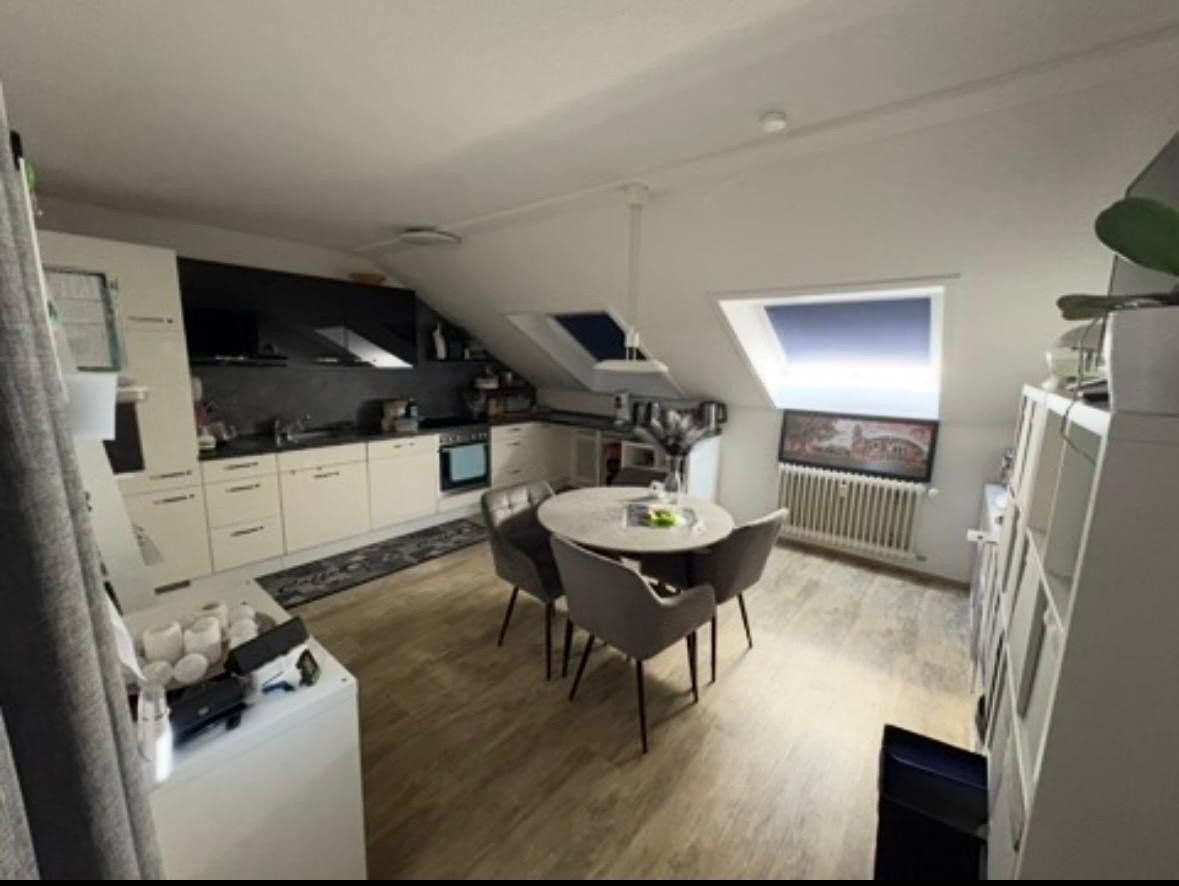 Prenájom bytu 4-izbový 101 m², Sulz am Neckar, Bádensko-Wurttembersko Prenájom bytu 4-izbový 101 m², Sulz am Neckar, Bádensko-Wurttembersko